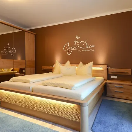 Kristall Appartement *
